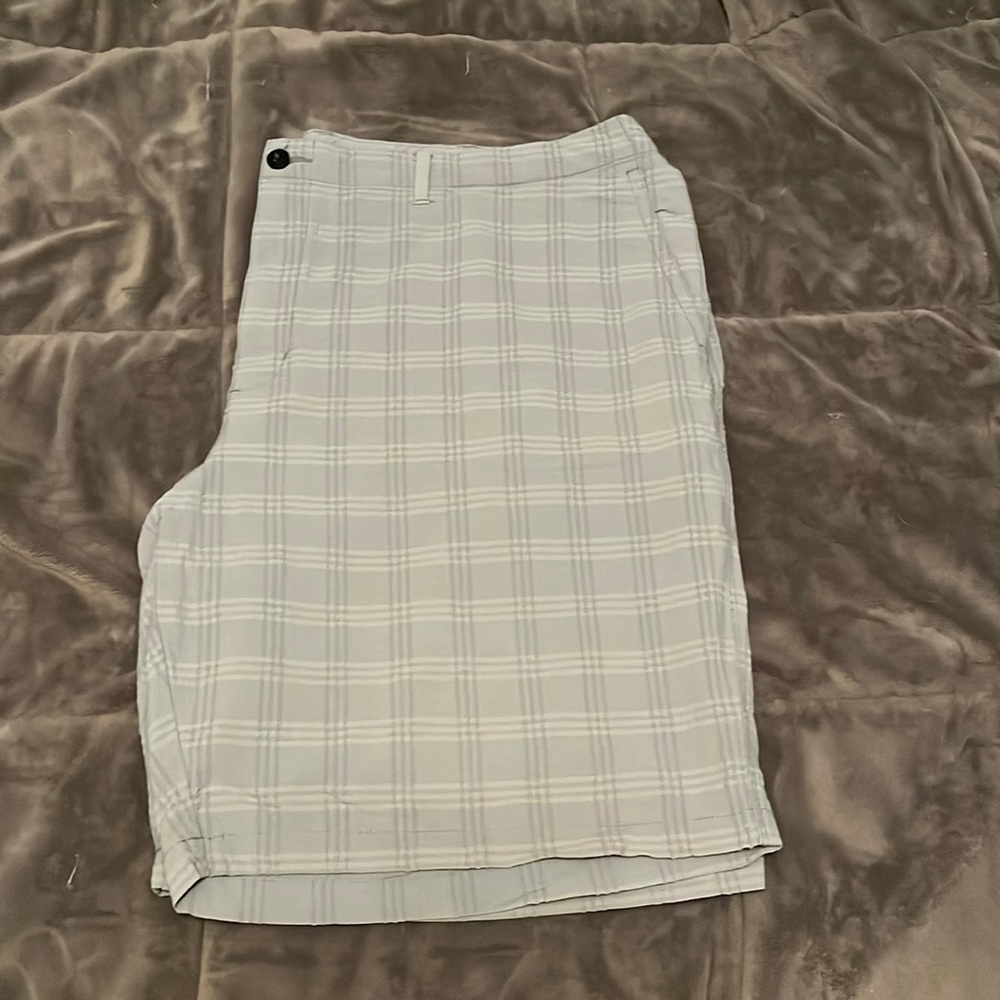 Cleaning out the closet. Used Tommy Bahama grey plaid shorts size 46